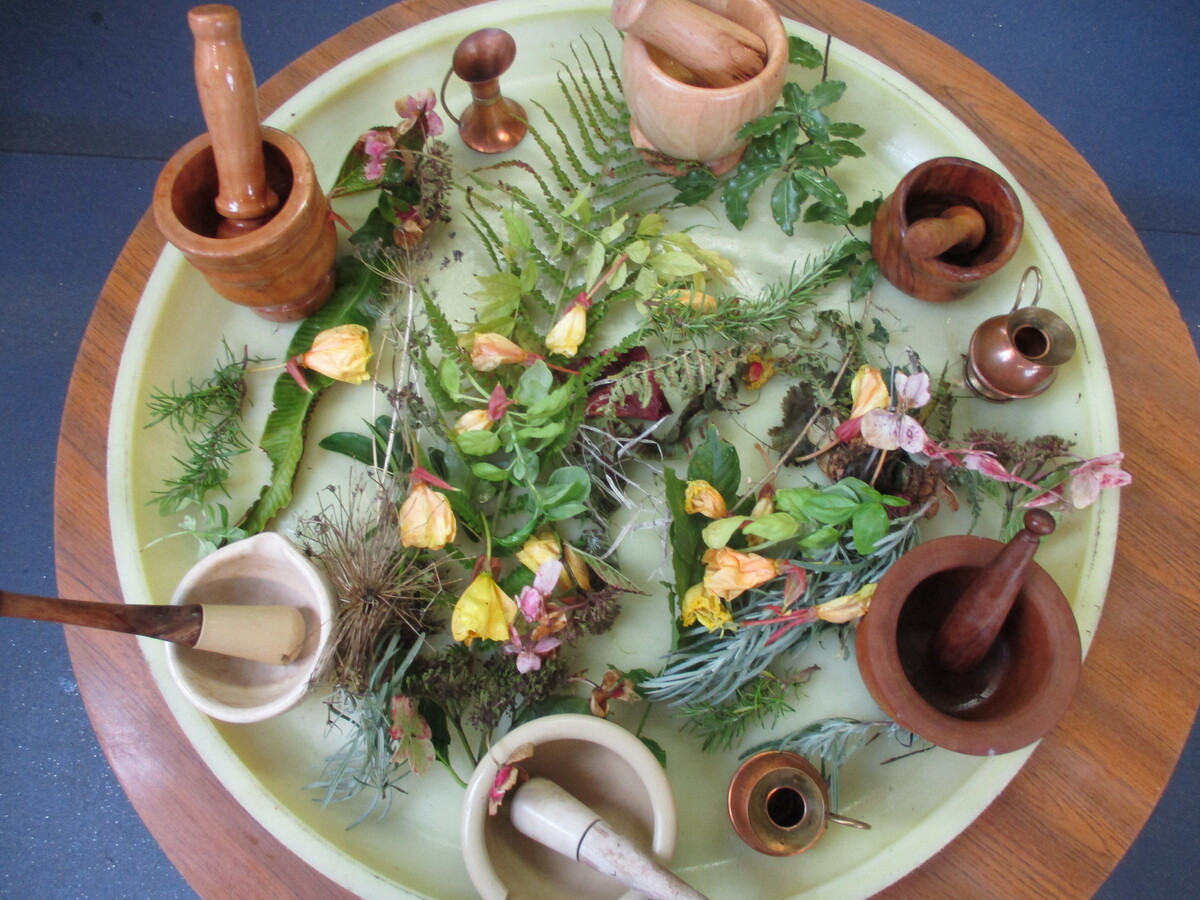 Making potions with Pestle and mortar 
